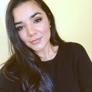 Meet your Posher, Violeta